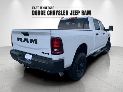 2025 RAM 2500 Tradesman Crew Cab 4x4 6'4' Box