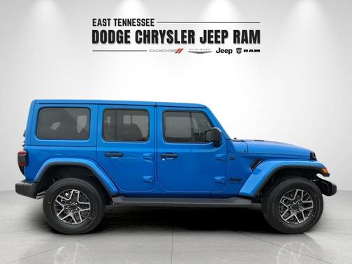 2025 Jeep Wrangler 4-Door Sahara 4x4