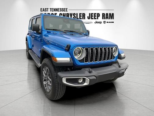 2025 Jeep Wrangler 4-Door Sahara 4x4