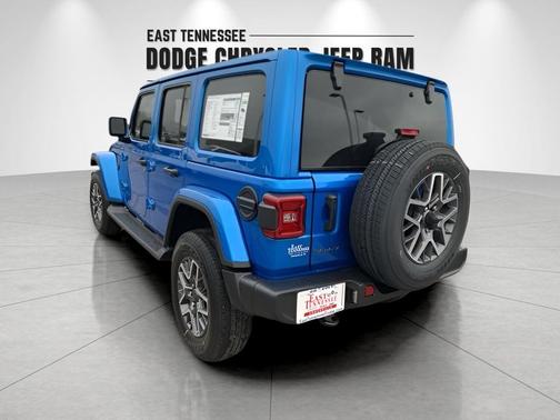 2025 Jeep Wrangler 4-Door Sahara 4x4