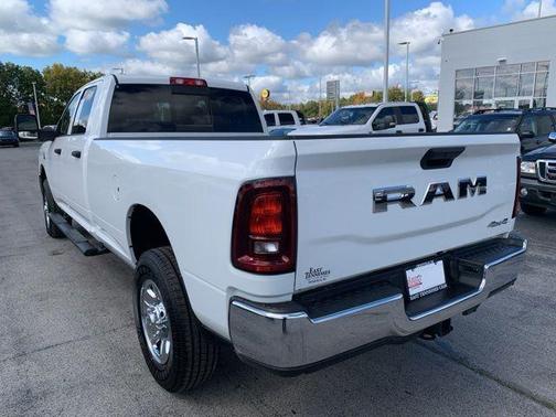 2025 RAM 2500 Tradesman Crew Cab 4x4 8' Box