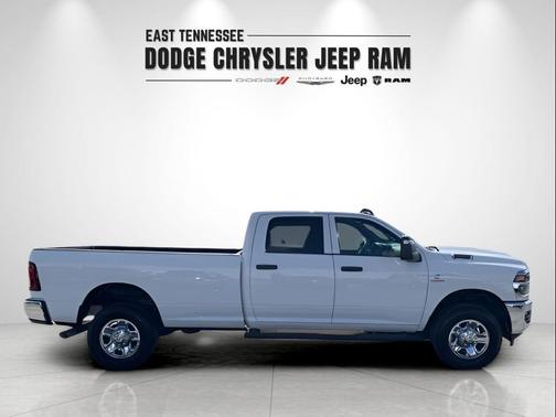 2025 RAM 2500 Tradesman Crew Cab 4x4 8' Box