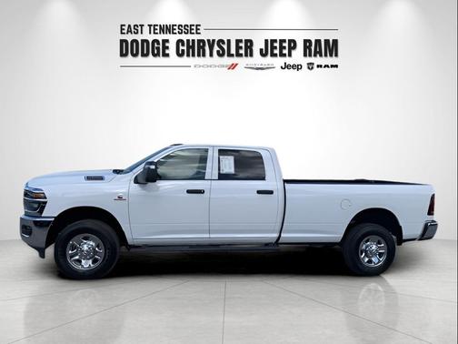 2025 RAM 2500 Tradesman Crew Cab 4x4 8' Box