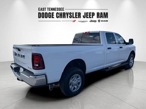 2025 RAM 2500 Tradesman Crew Cab 4x4 8' Box