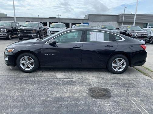2022 Chevrolet Malibu FWD LT