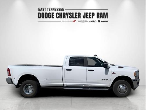 2024 RAM 3500 Big Horn Crew Cab 4x4 8' Box