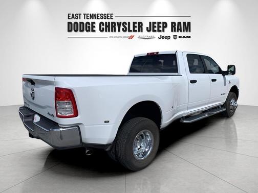 2024 RAM 3500 Big Horn Crew Cab 4x4 8' Box