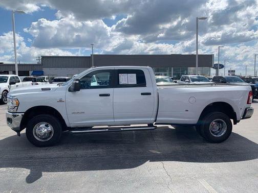 2024 RAM 3500 Big Horn Crew Cab 4x4 8' Box