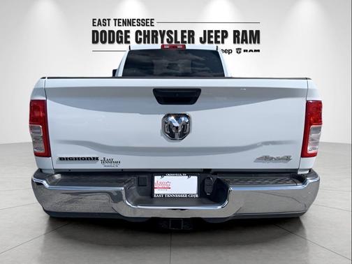 2024 RAM 3500 Big Horn Crew Cab 4x4 8' Box