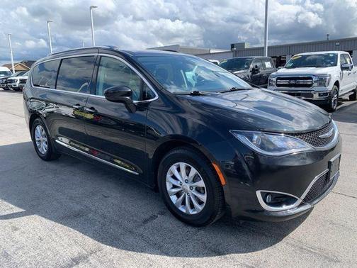 2018 Chrysler Pacifica Touring-L