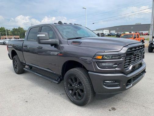 2025 RAM 2500 Big Horn Crew Cab 4x4 6'4' Box