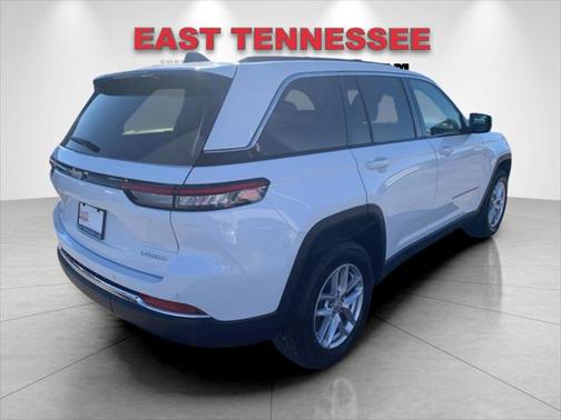 2024 Jeep Grand Cherokee Laredo X 4x4