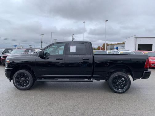 2025 RAM 2500 Laramie Crew Cab 4x4 6'4' Box