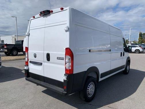 2025 RAM ProMaster 2500 Tradesman