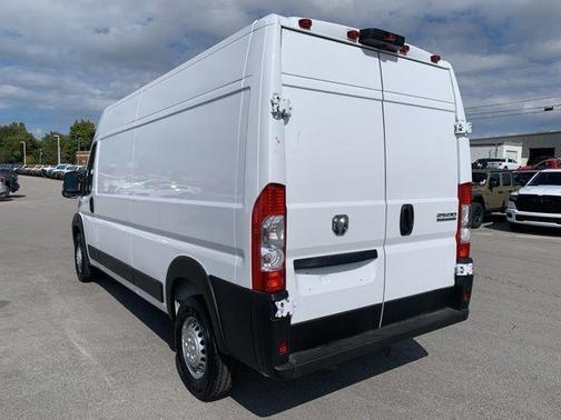 2025 RAM ProMaster 2500 Tradesman