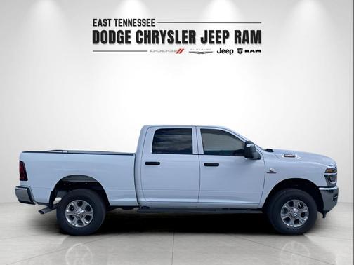 2025 RAM 2500 Tradesman Crew Cab 4x4 6'4' Box