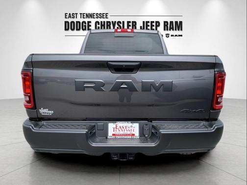 2025 RAM 2500 Tradesman Crew Cab 4x4 6'4' Box