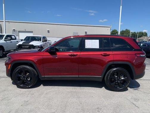 2023 Jeep Grand Cherokee Altitude
