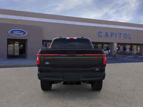 2025 Ford F-150 Lightning LARIAT
