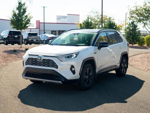 2019 Toyota RAV4 Hybrid SE