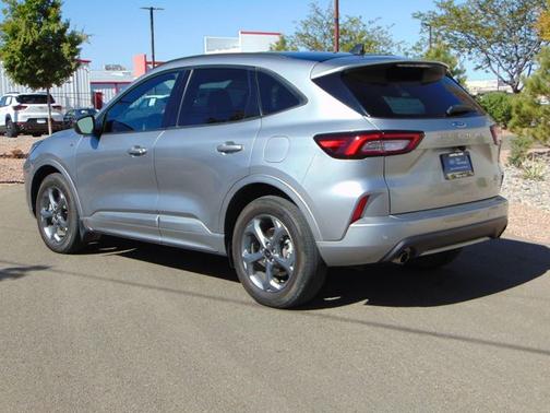 ICONIC SILVER METALLIC 2023 Ford Escape ST-LINE