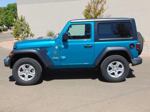 Bikini Pearlcoat 2020 Jeep Wrangler SPORT