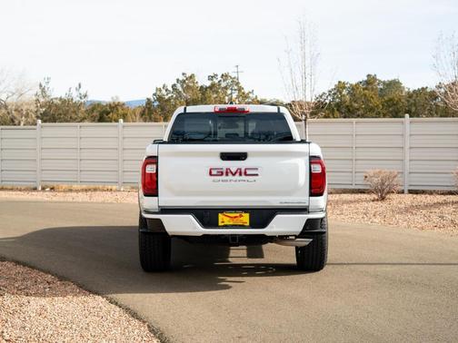 2023 GMC Canyon Denali