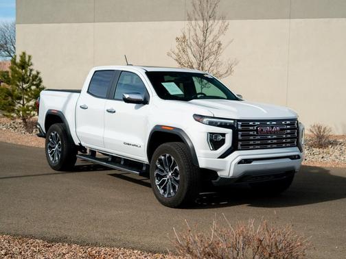 2023 GMC Canyon Denali