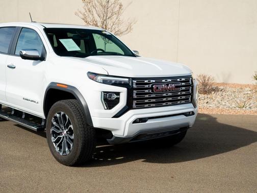 2023 GMC Canyon Denali