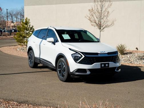 2023 Kia Sportage Hybrid LX