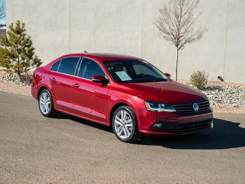 Cardinal Red Metallic 2017 Volkswagen Jetta 1.8T SEL Sedan