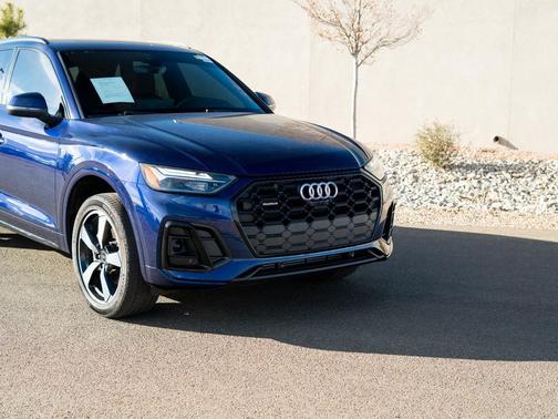 2023 Audi Q5 45 S line Premium Plus