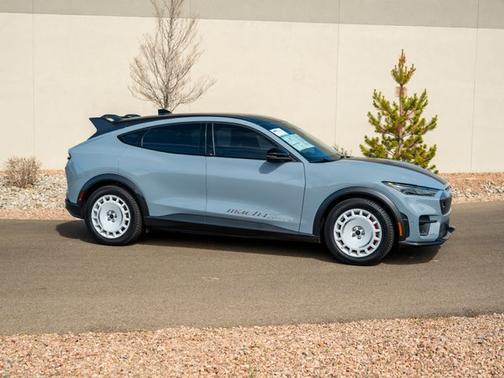 GLACIER GRAY MET TRI-COAT 2024 Ford Mustang Mach-E GT