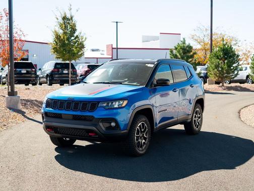 2025 Jeep Compass Trailhawk