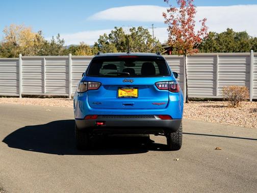 2025 Jeep Compass Trailhawk