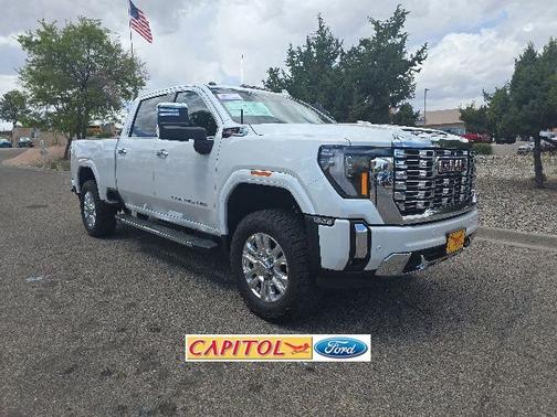White Frost Tri-Coat 2024 GMC Sierra 1500 DENALI