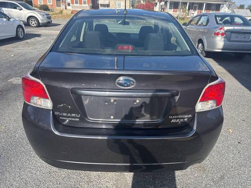 2012 Subaru Impreza 2.0i