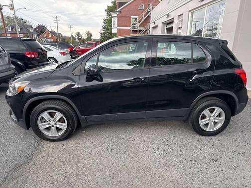 Black 2017 Chevrolet Trax LS