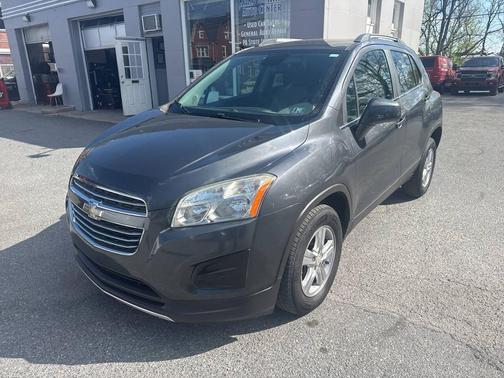 Gray 2016 Chevrolet Trax LT