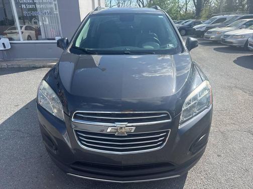 Gray 2016 Chevrolet Trax LT