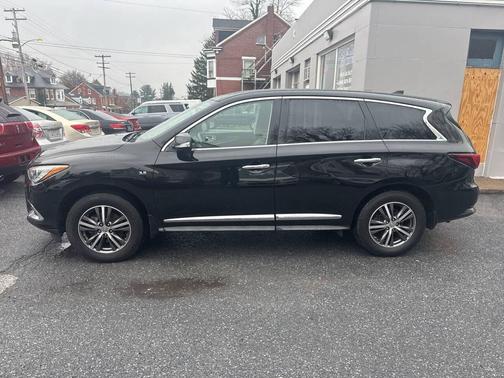 2018 INFINITI QX60 Base
