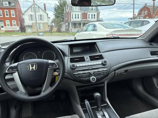 2010 Honda Accord LX 4dr Sedan 5A