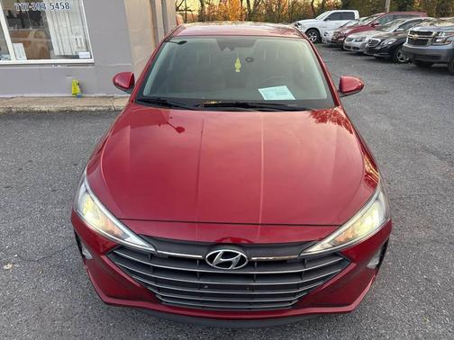 2019 Hyundai ELANTRA SEL