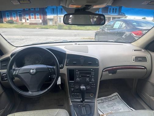2004 Volvo S60 2.5T