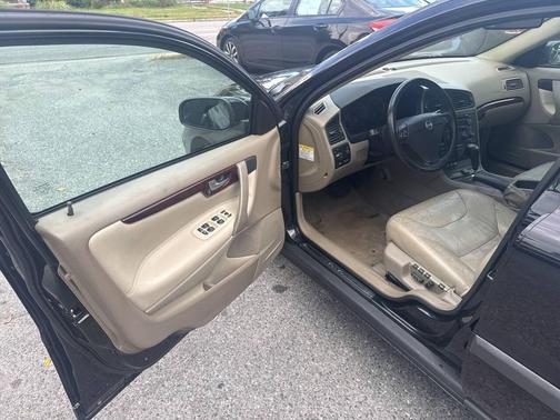2004 Volvo S60 2.5T