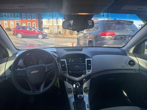2013 Chevrolet Cruze LS