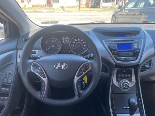 2013 Hyundai ELANTRA Limited