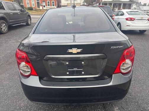 2016 Chevrolet Sonic LS