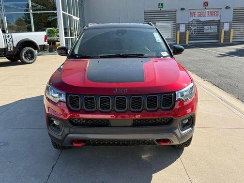 2025 Jeep Compass Trailhawk