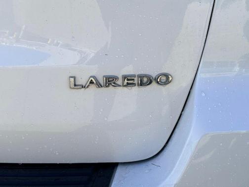 2022 Jeep Grand Cherokee Laredo
